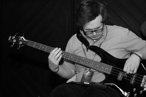 Luke am Bass